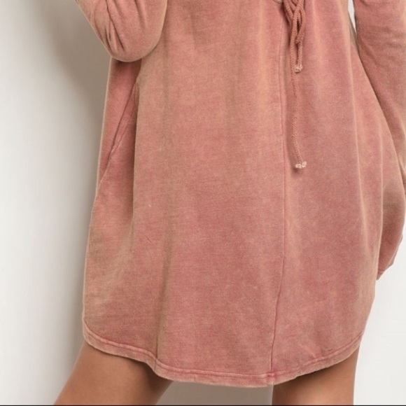 Last One! 5 ⭐️ Dusty Rose Lace Up Top / Dress - Picture 4 of 4
